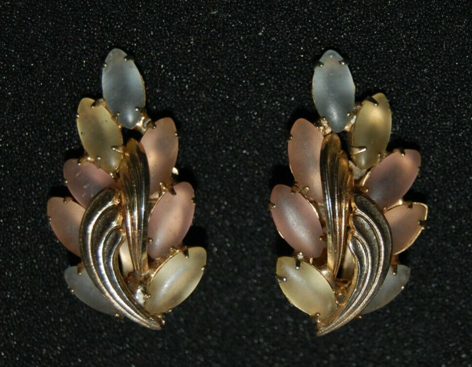 ELEGANT VTG MCM MULTI COLORED PASTEL FROSTED CRYSTALS EAR CLIMBERS CLIP EARRINGS