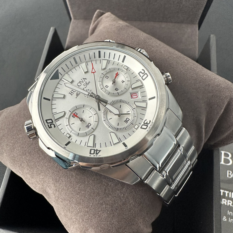 Bulova Marine Star/96B255 Chronograph White Dial 6S20/Swiss Quartz Watch 43MM