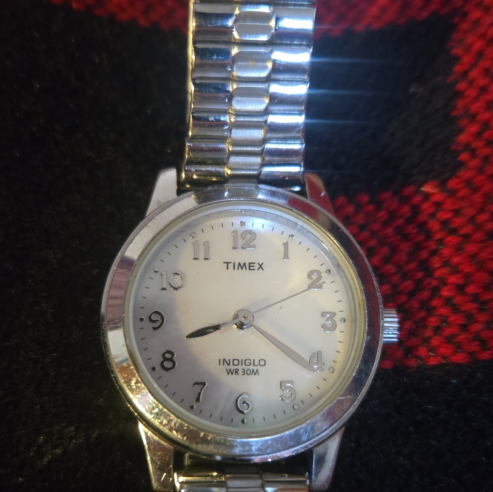Timex Indiglo Quartz Analog Wristwatch Silver Dial WR 30m SS Case Bracelet