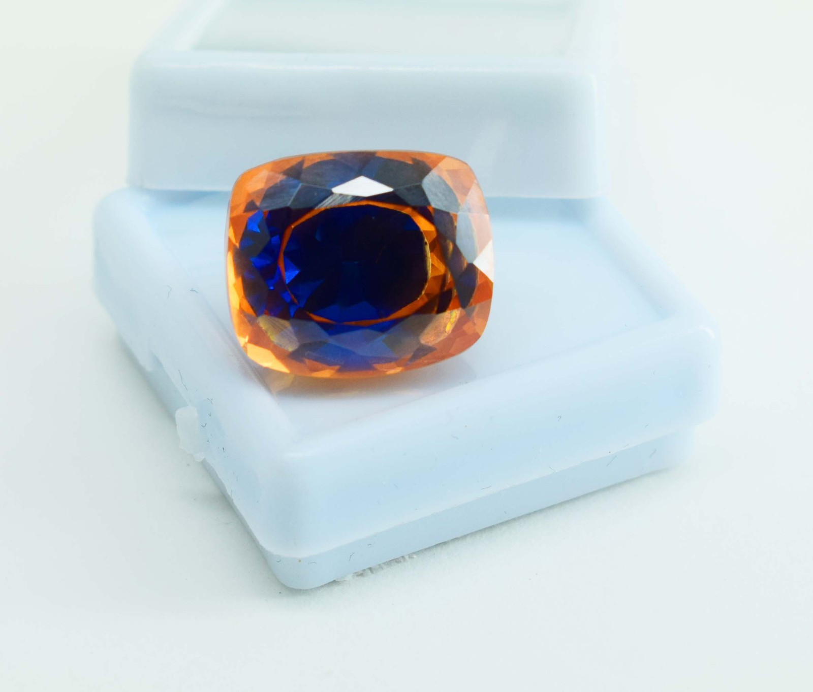 12Ct Natural Pitambari Sapphire Bicolor Gemstone Cushion cut loose Pitambari