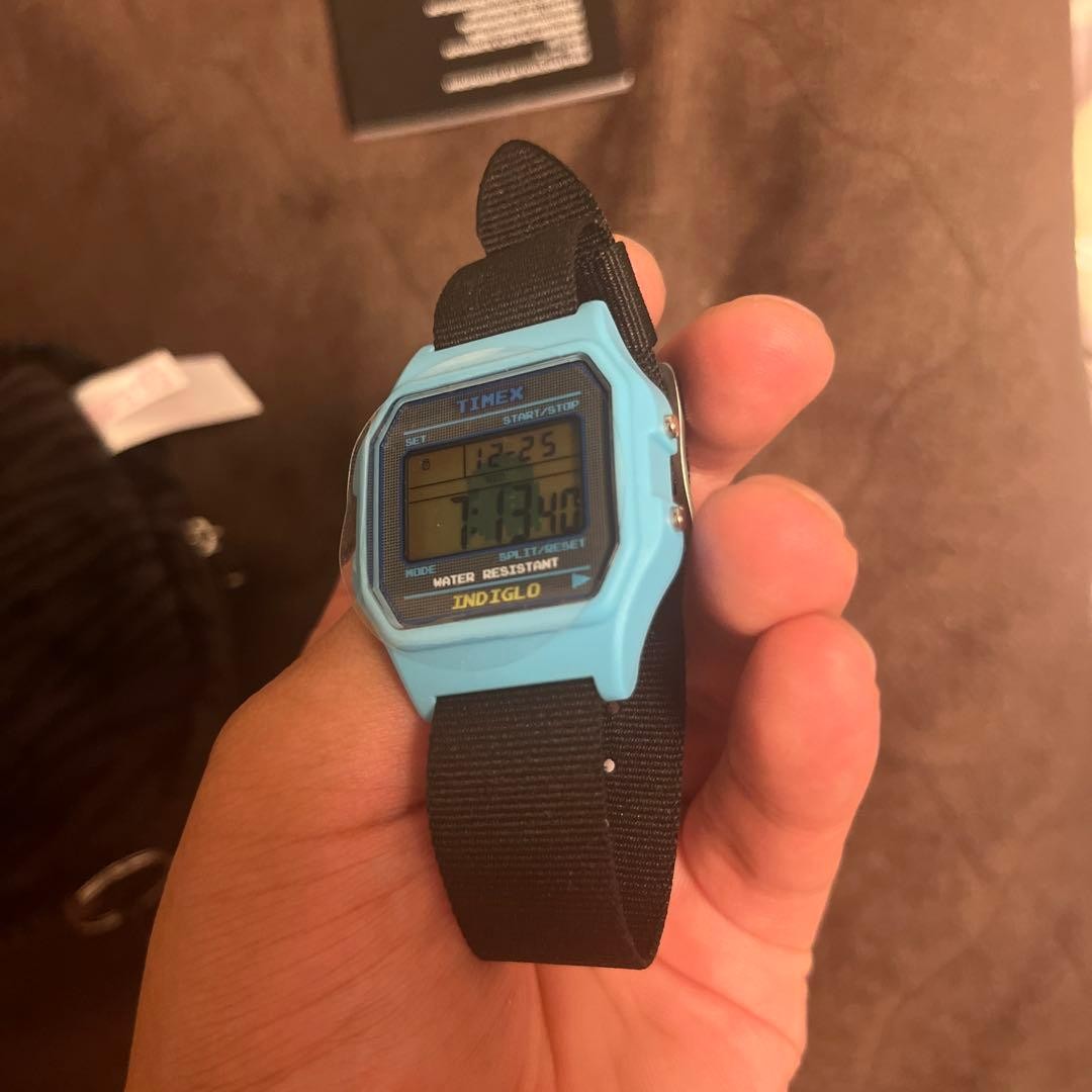TIMEX x PAC-MAN 40th Anniversary Watch with Plush Pouch Limited Edition Rare