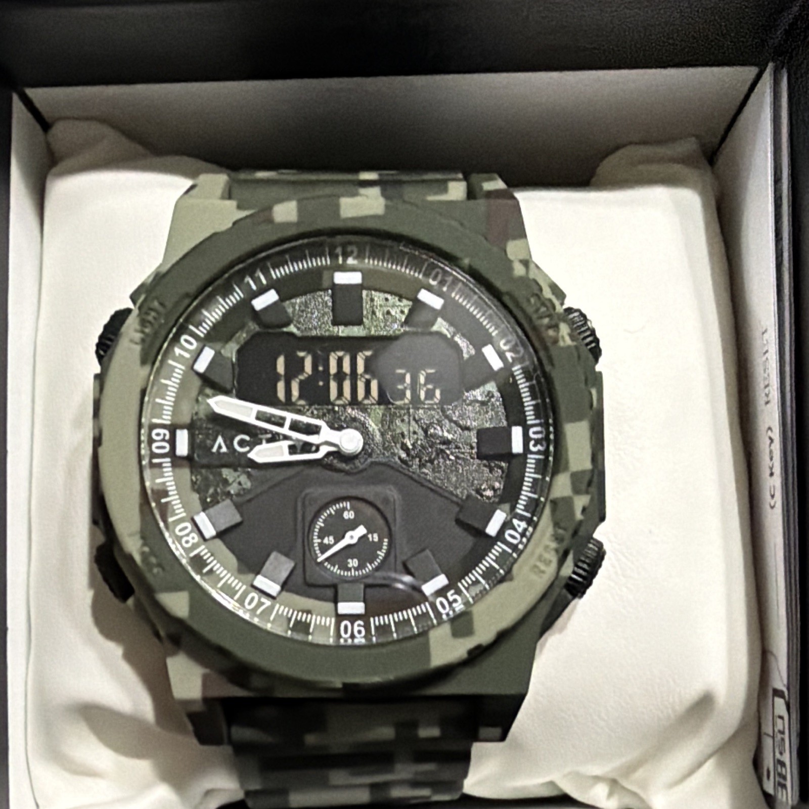 Activa X Invicta Men’s Digital Watch – 47mm. Camouflage. Green (ACW2355-004)