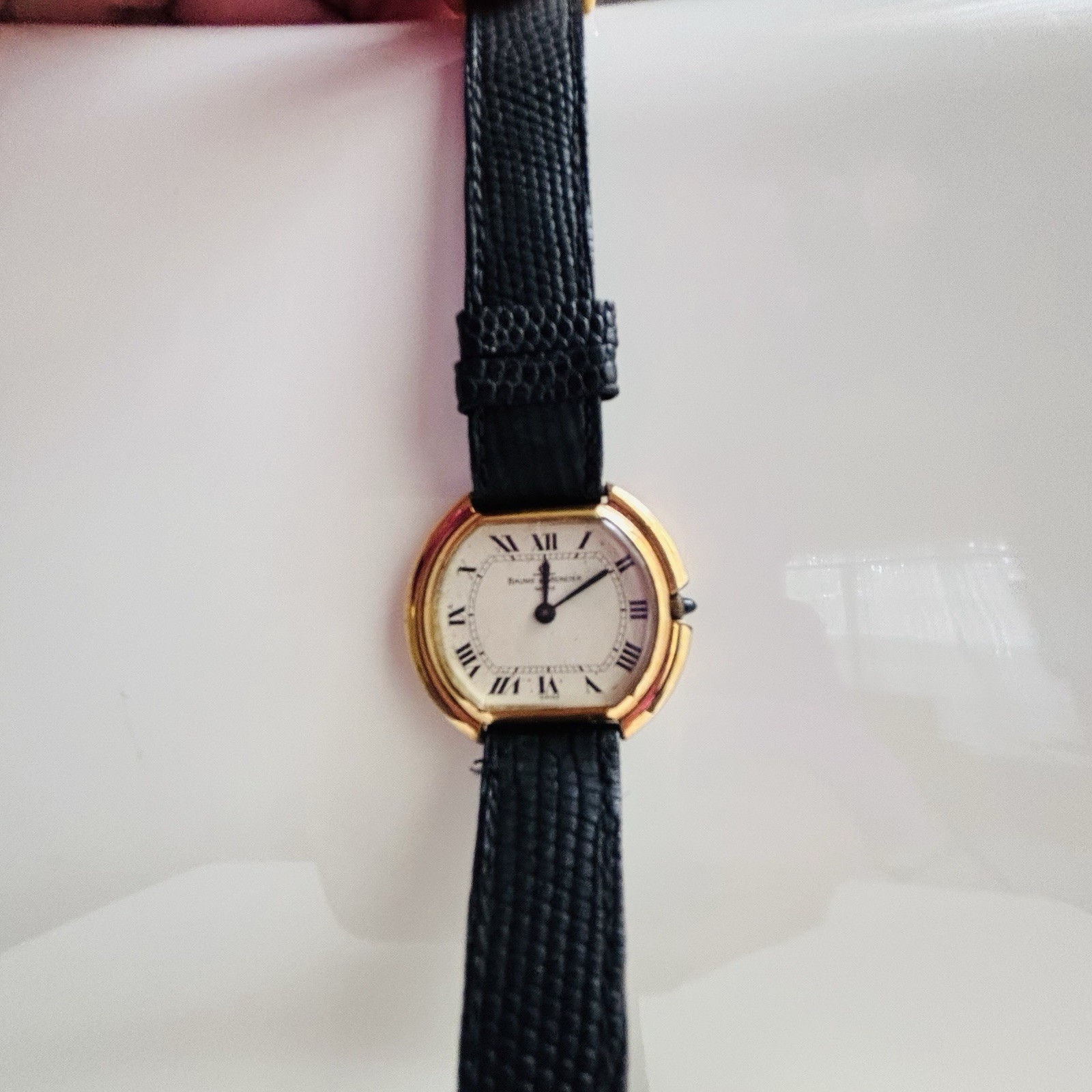Baume & Mercier Geneve Swiss Made Quartz Cushion Gold White Roman Black Leather