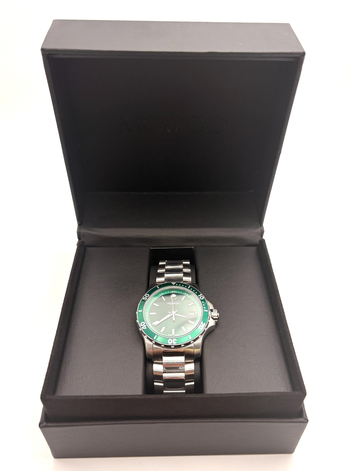 Movado 2600136 Series 800 Green Dial Stainless Steel Quartz Men’s 40mm Watch