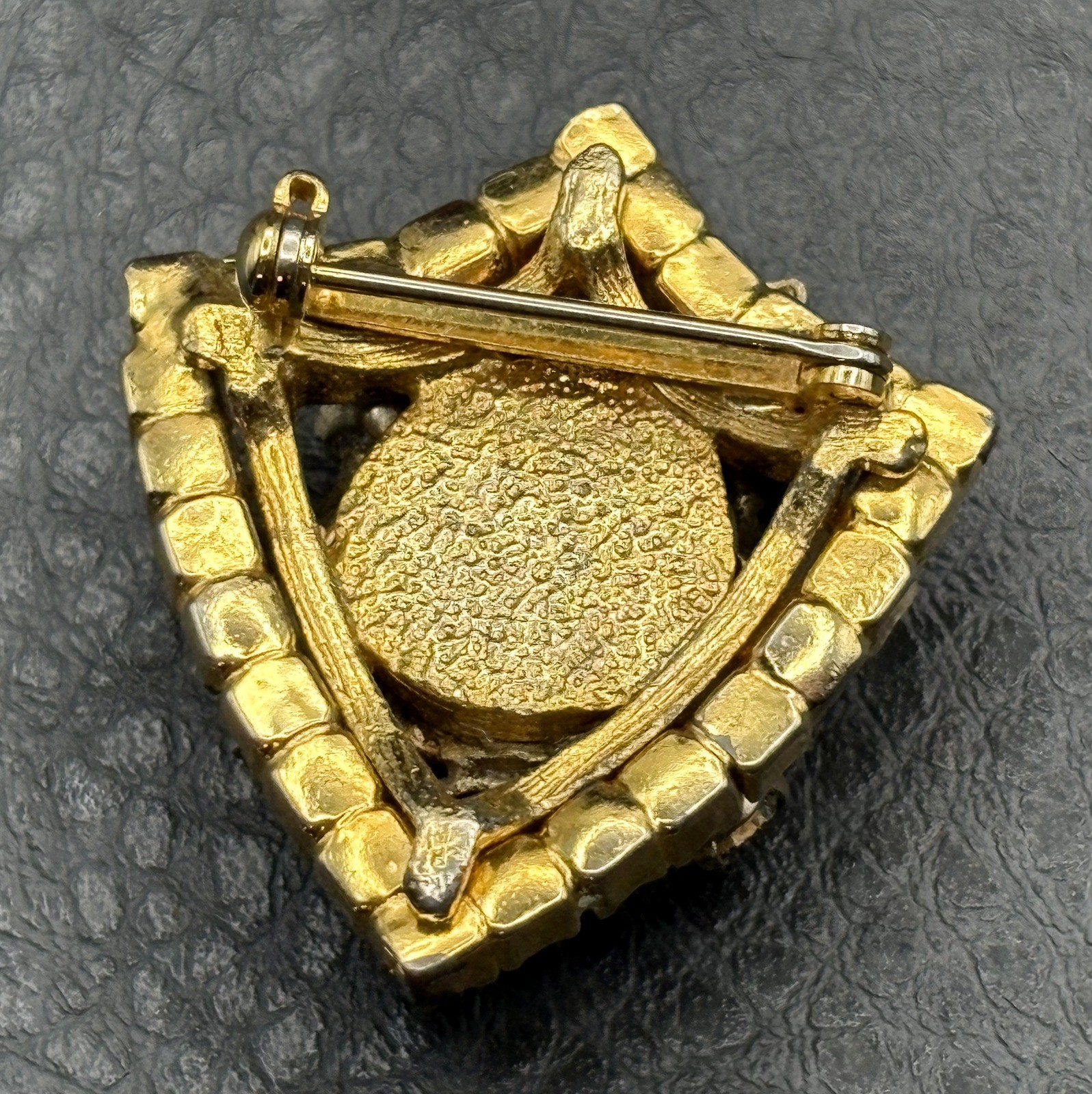 VTG Gold Tone Brooch Purple Faux Amethyst Faux Peridot Rhinestone Crystal Pin