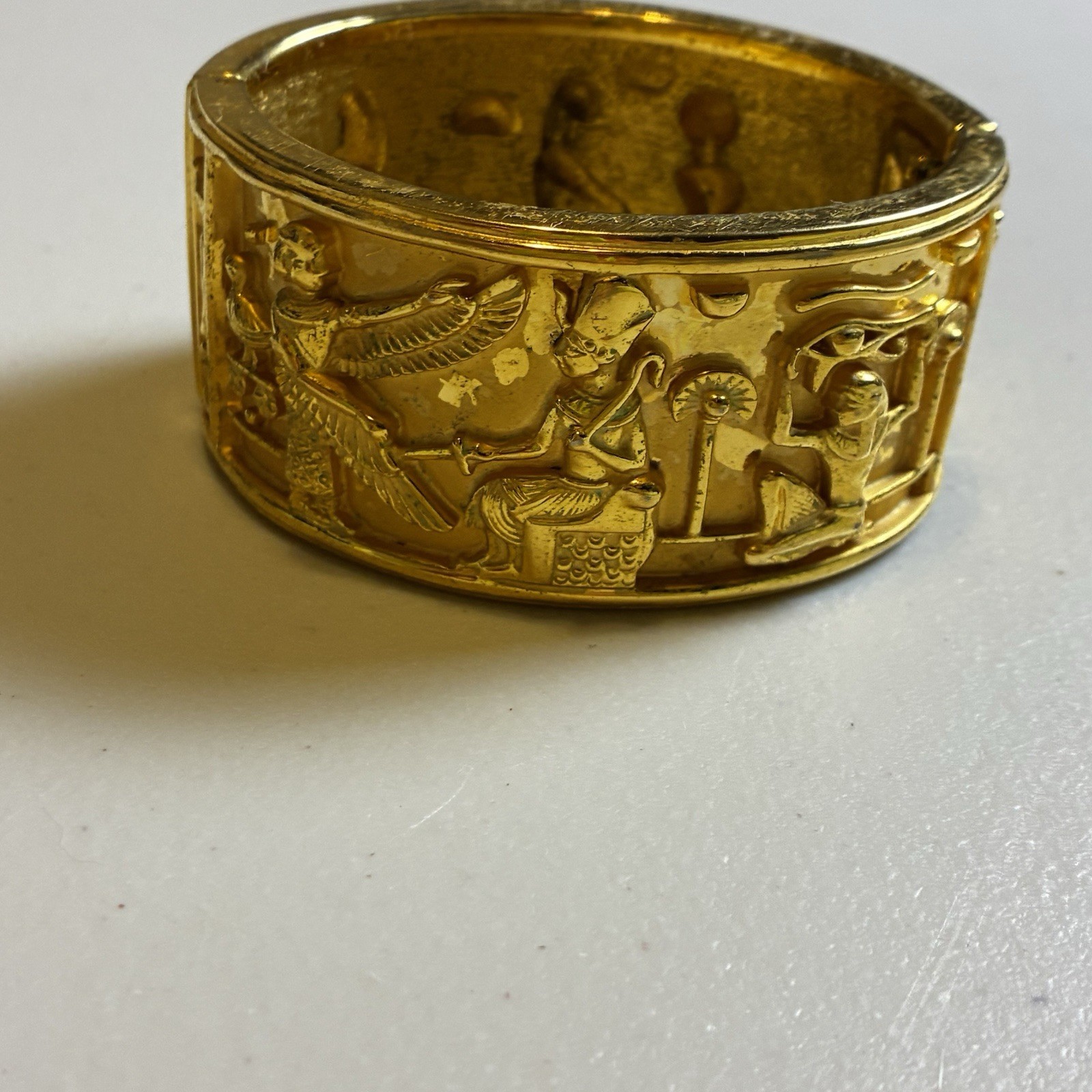 24 kgp Elizabeth Taylor Avon Cleopatra Egyptian Revival Wide Bangle Bracelet