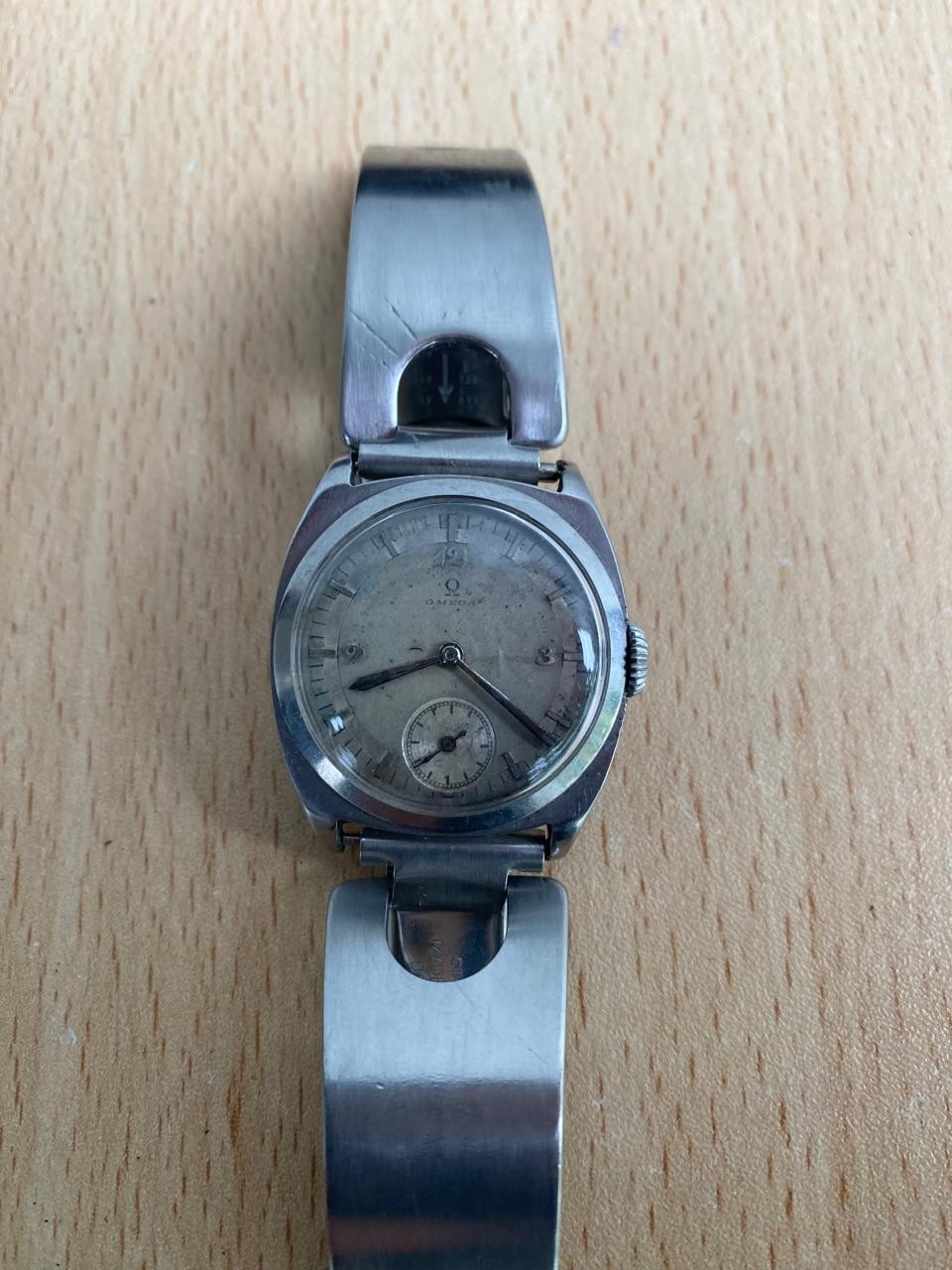 Rare 1930s Men’s Omega 15 Jewels Swiss Made Mechanical Cushion 30mm Watch