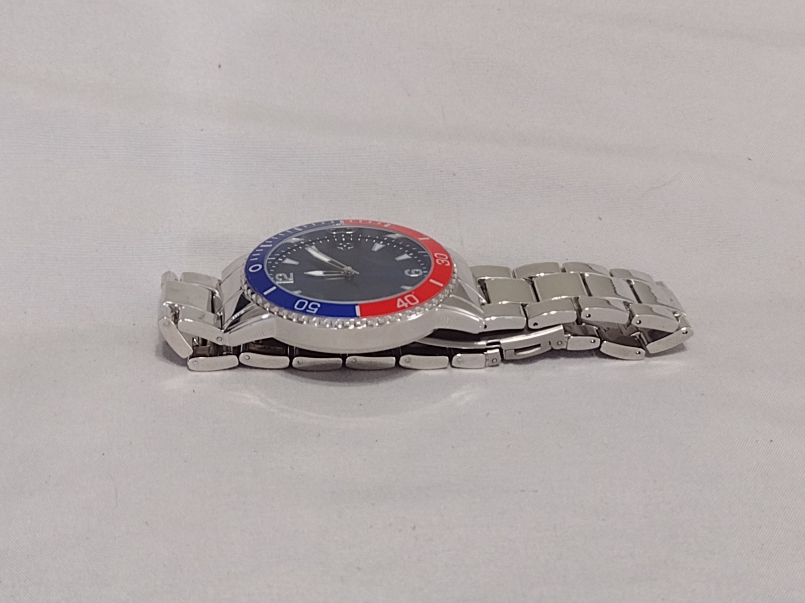 Men’s ACCUTIME Fashion Watch w/ New Battery – Works Great! f77