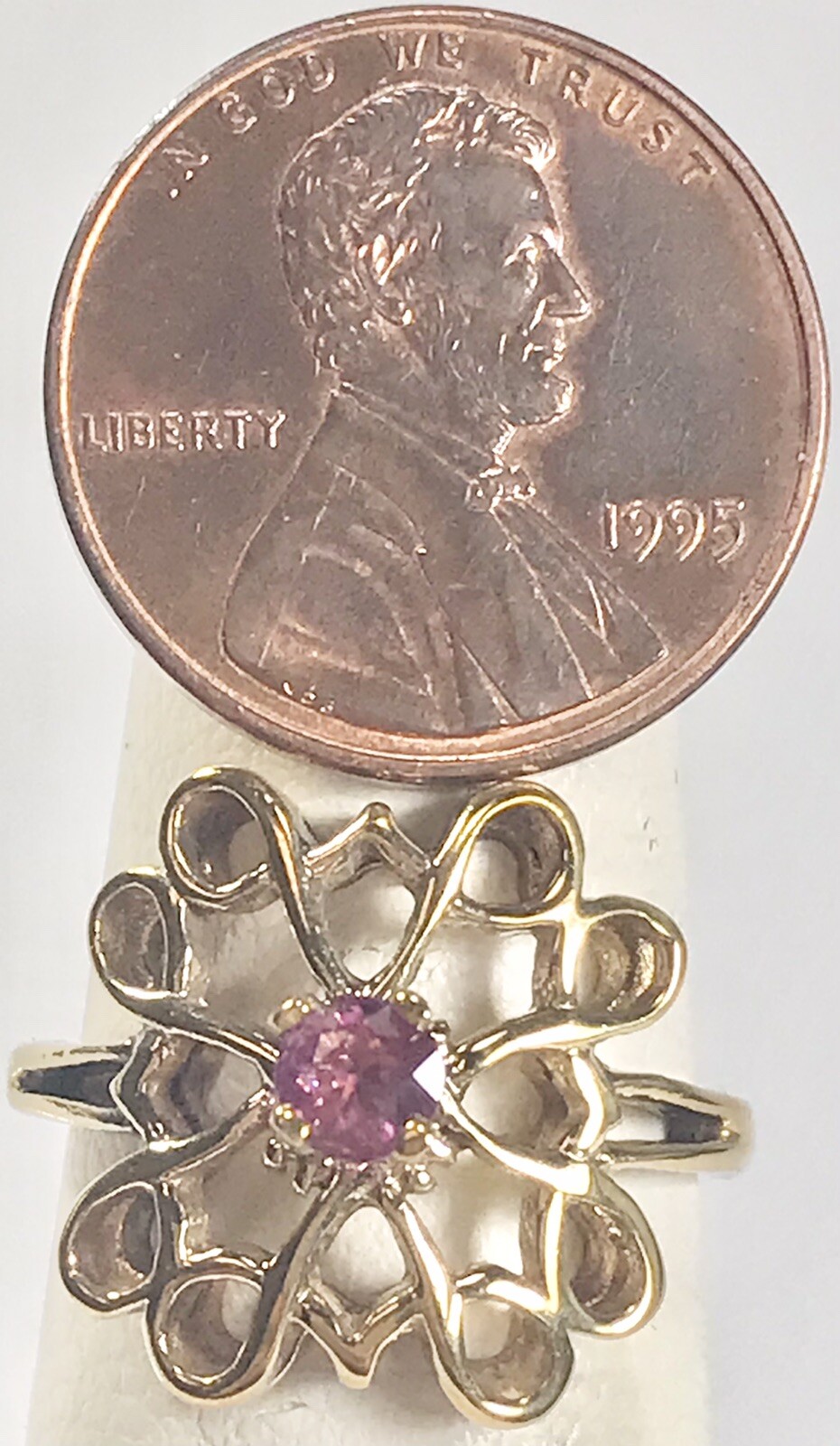 AVON STERLING 925 VERMEIL PURPLE STONE FILIGREE RING (C90A)