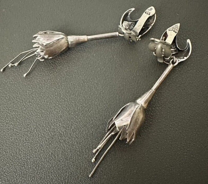 Antonio Pineda Taxco Mexico 970 Silver Flower floral Drop Clip Earrings