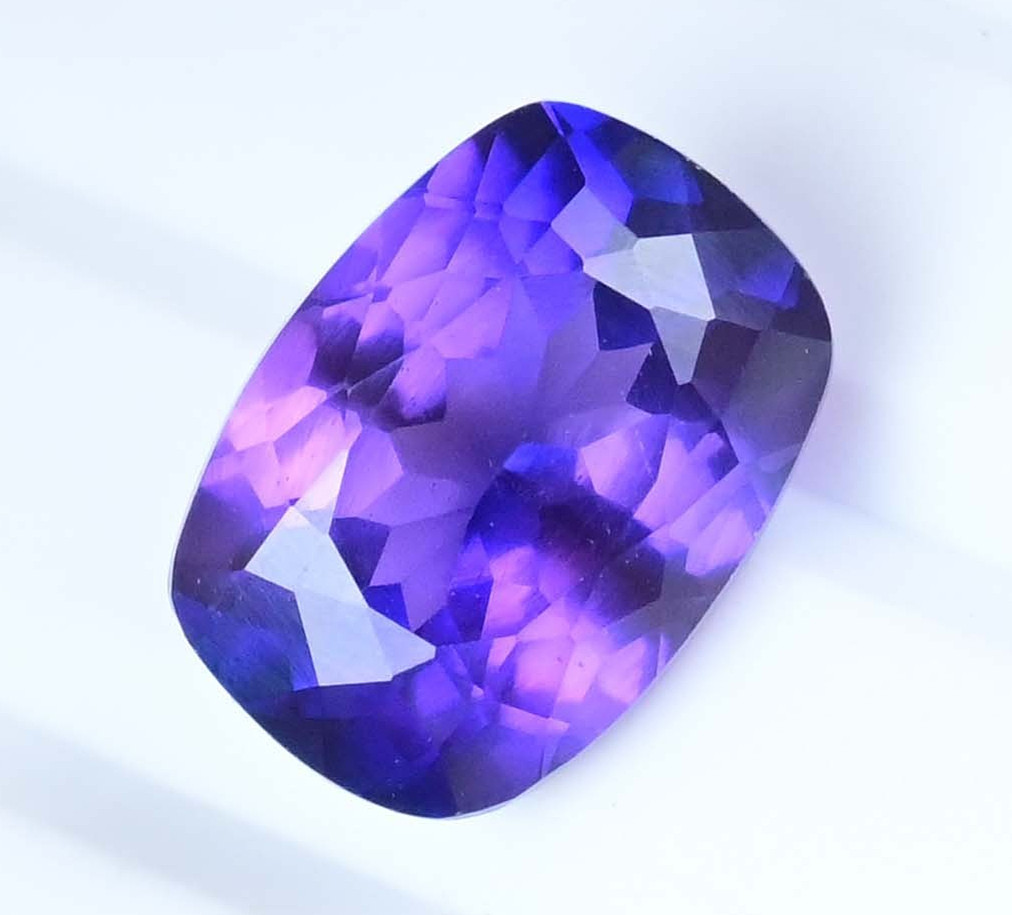 9.45 Ct Natural Purple-Blue Montana Sapphire Certified Flawless Loose Gemstone