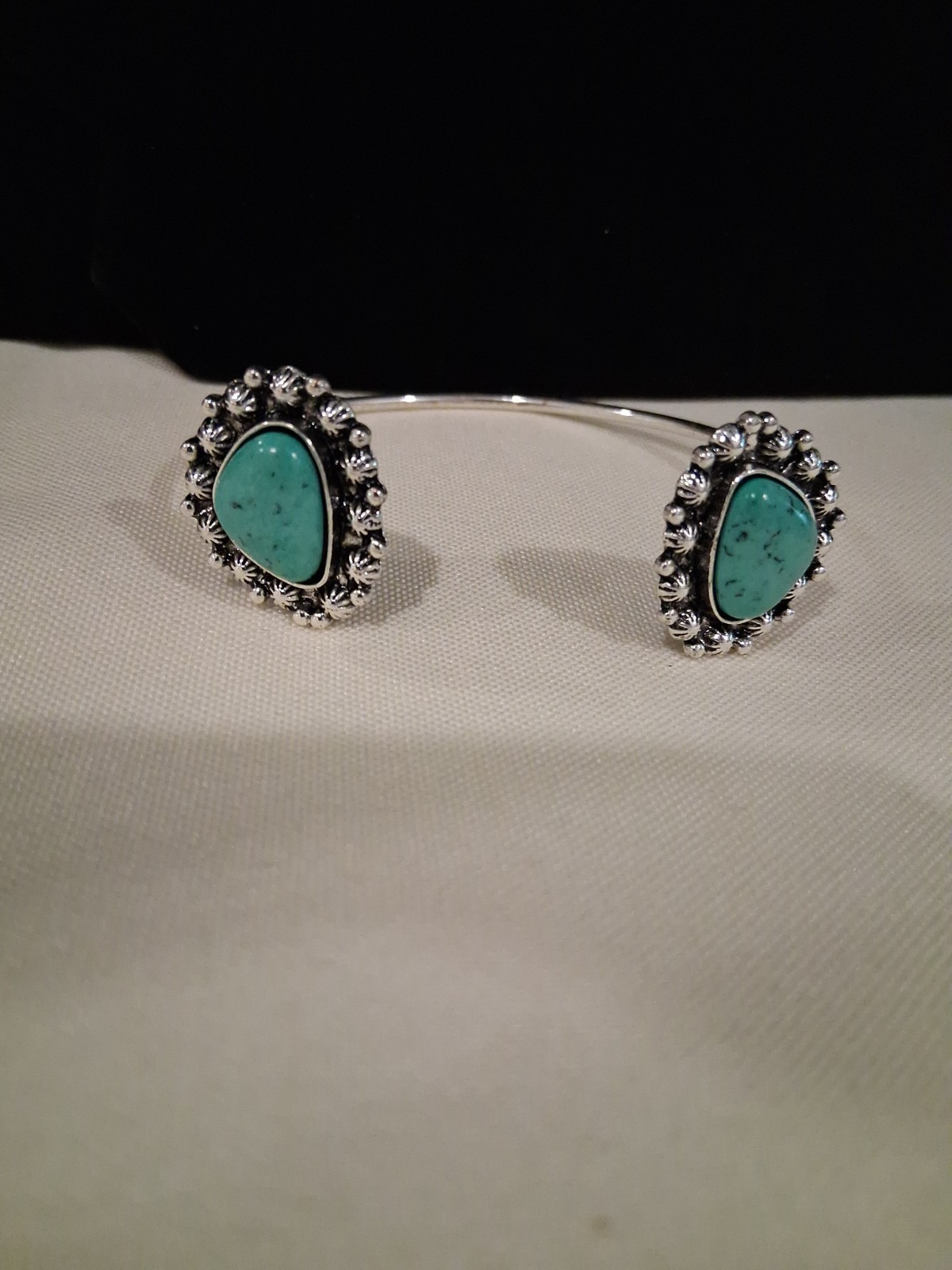 Textured Turquoise Flowers On A Western Silver Open SplitShank Cuff Bracelet
