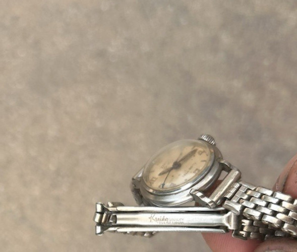 Vintage JUVENIA Ladies’ Hand-Wound Watch Working Condition Engraved By Kreisler