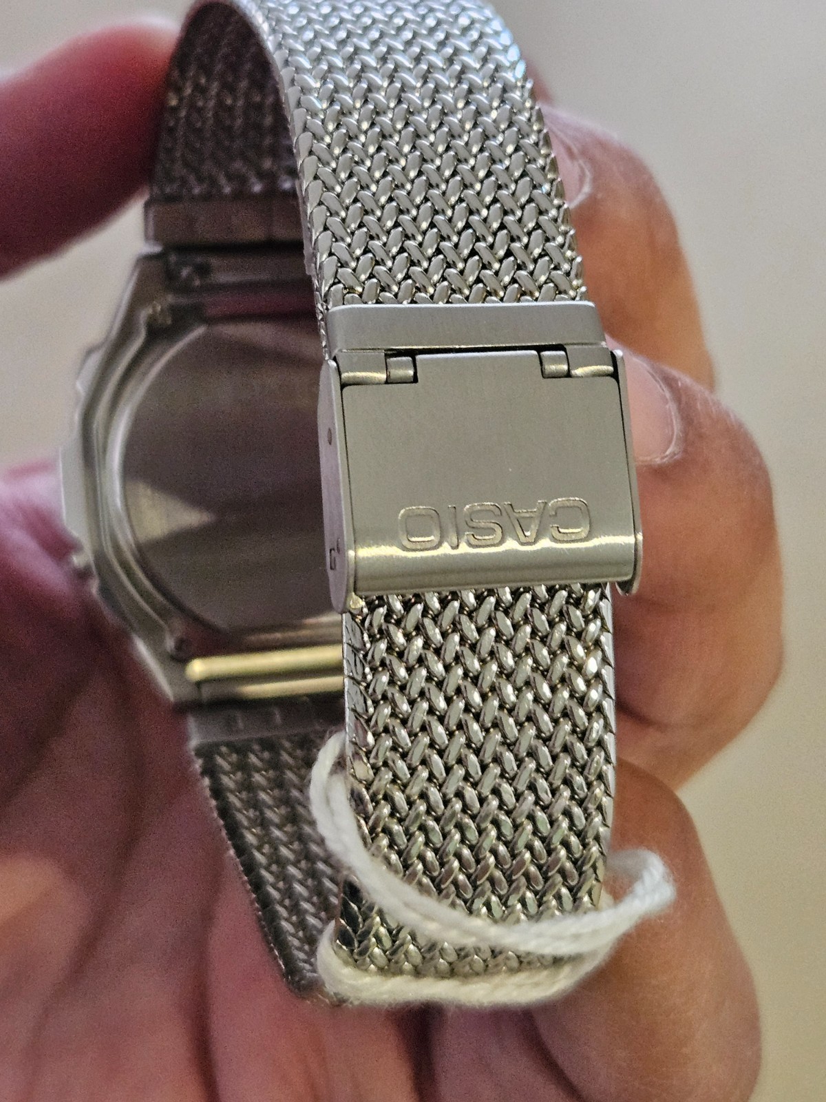Casio A1000MA-7DF Vintage Digital Watch Stainless Steel Mesh Bracelet Illuminato