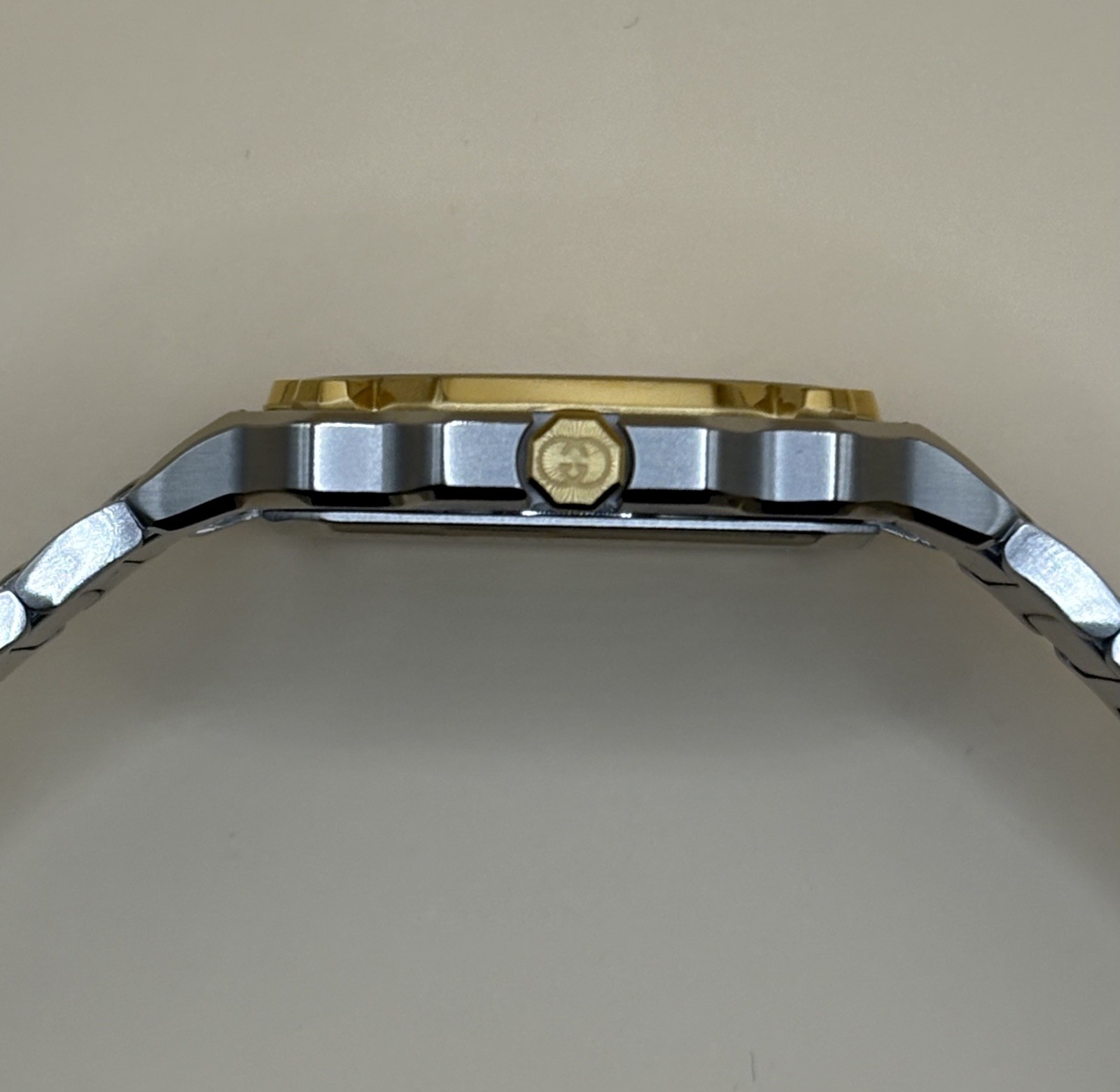 Gucci G-FLAT YA166506 Quartz Gucci Watch Square Watch Gold Watch Unisex