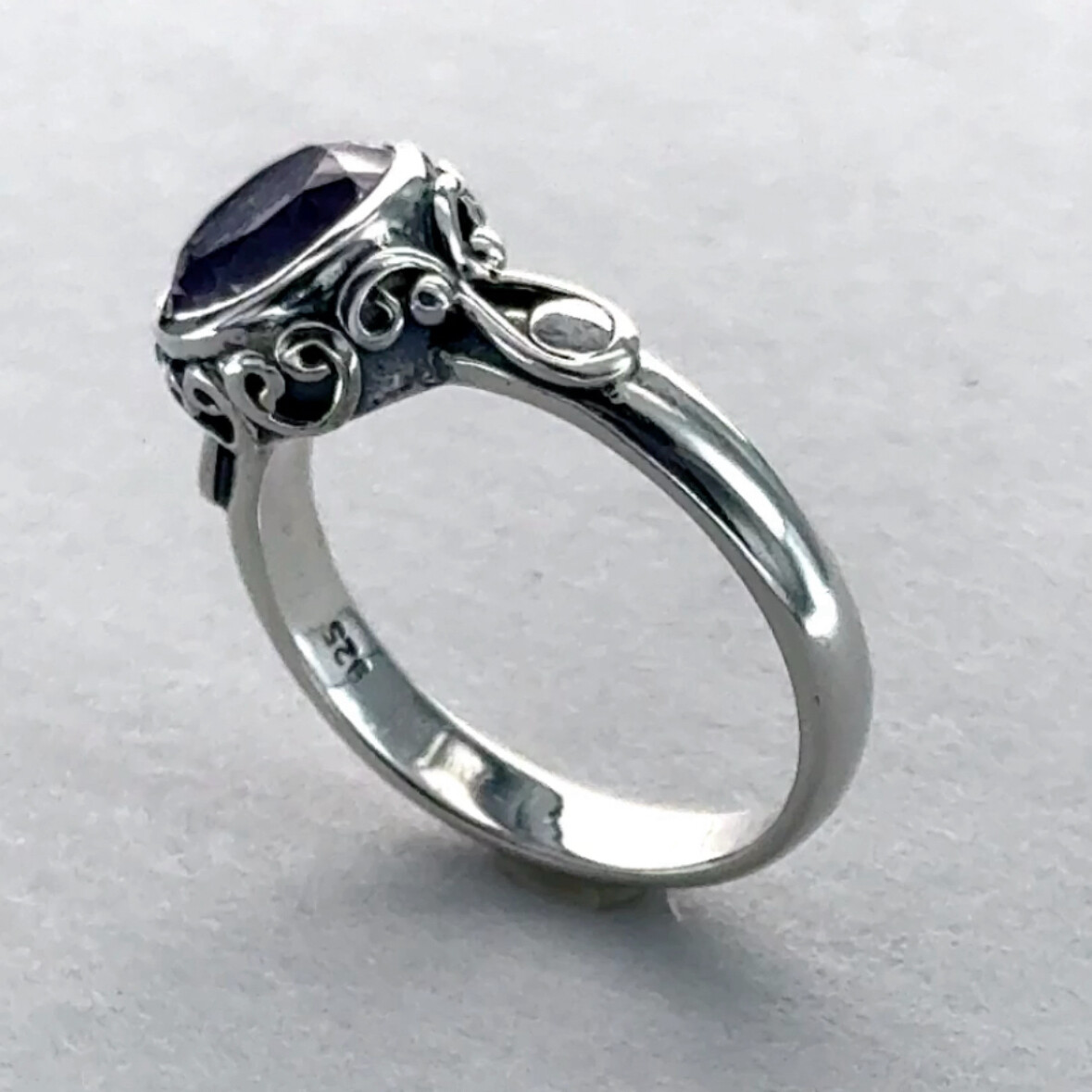 Natural and Round AMETHYST Ring – Multiple Sizes – 925 STERLING SILVER #11e