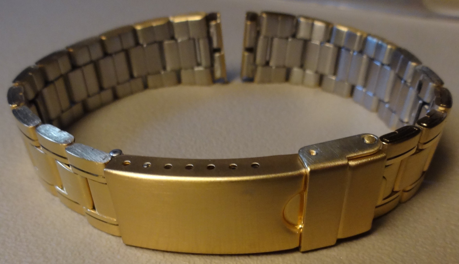 New Womens Hirsch 14mm Gold Tone Security Tri Fold Sealock Bracelet Watch Band