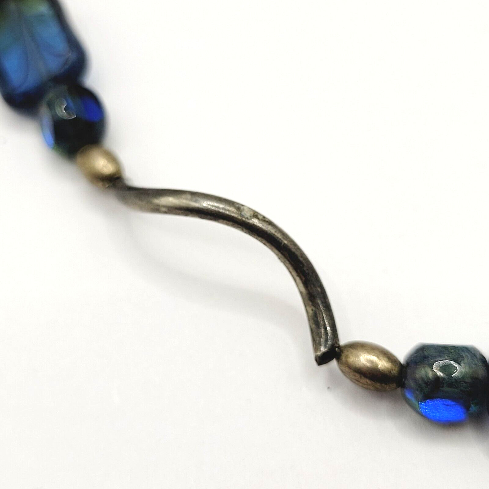 Vintage Blue Green Translucent Art Glass Necklace Wavy Silver Tone Alloy 18 in
