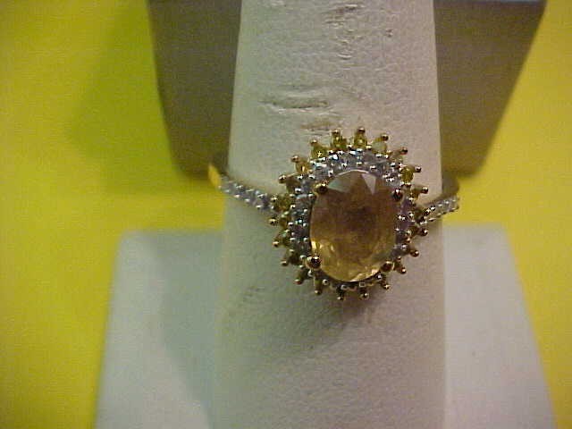 Size 10 Madagascar Yellow Sapphire, Yellow and white diamond (IR) 0.45 cts.