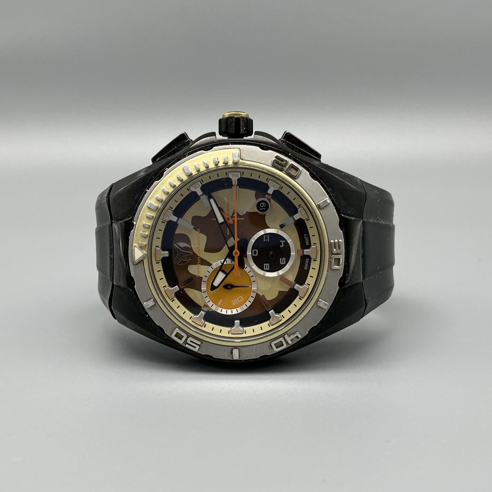 TechnoMarine Cruise Mens Watch 46mm Camo Dial Chronograph Date New Battery