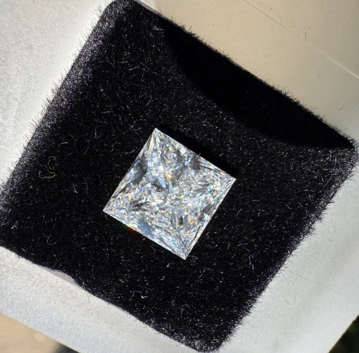 Lab Grown Princess Cut 3.35ct D/VS2 8.33mm x 8.28mm x 5.37mm