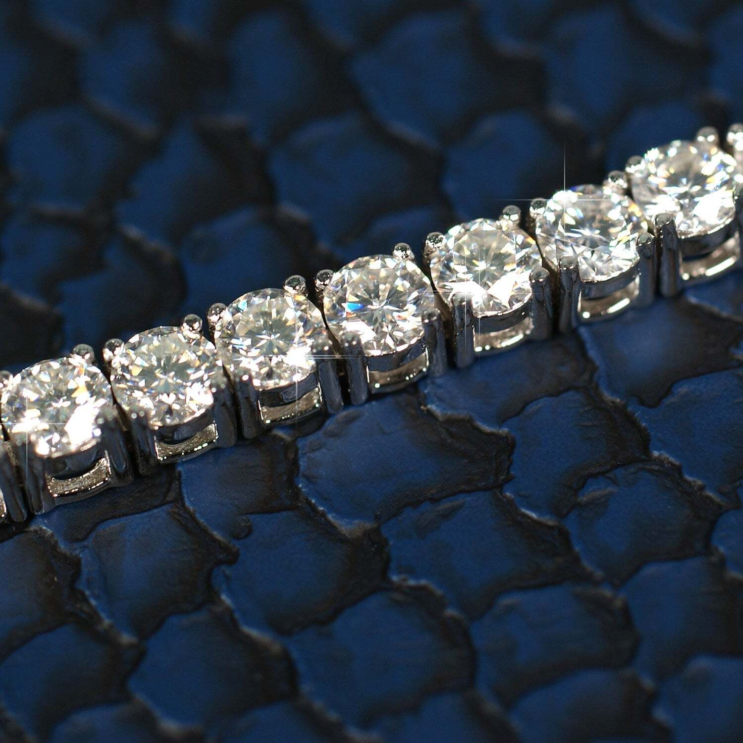 Womens Certified VVS Moissanite Tennis Bracelet 925 Silver