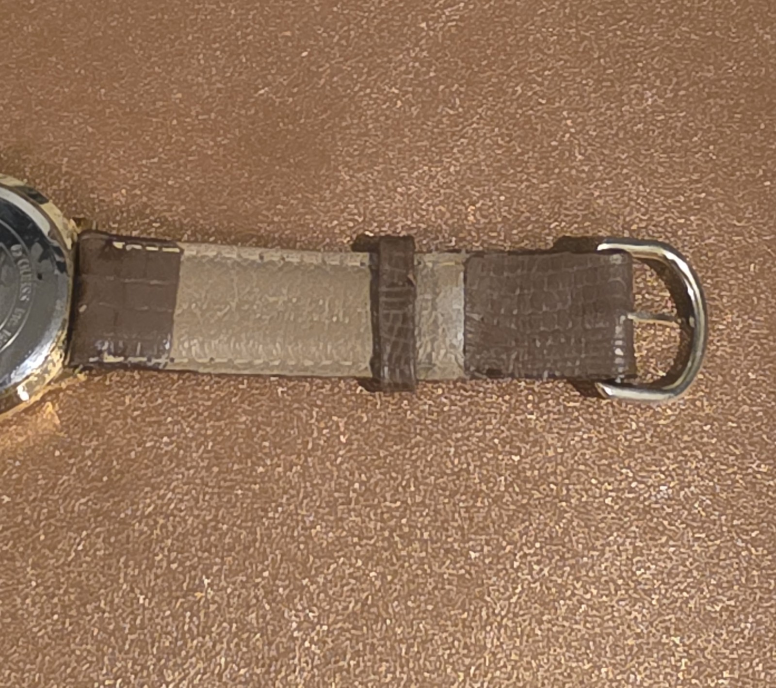 Vintage GUESS Gold Tone Watch Brown Leather Band – New Battery / Tested