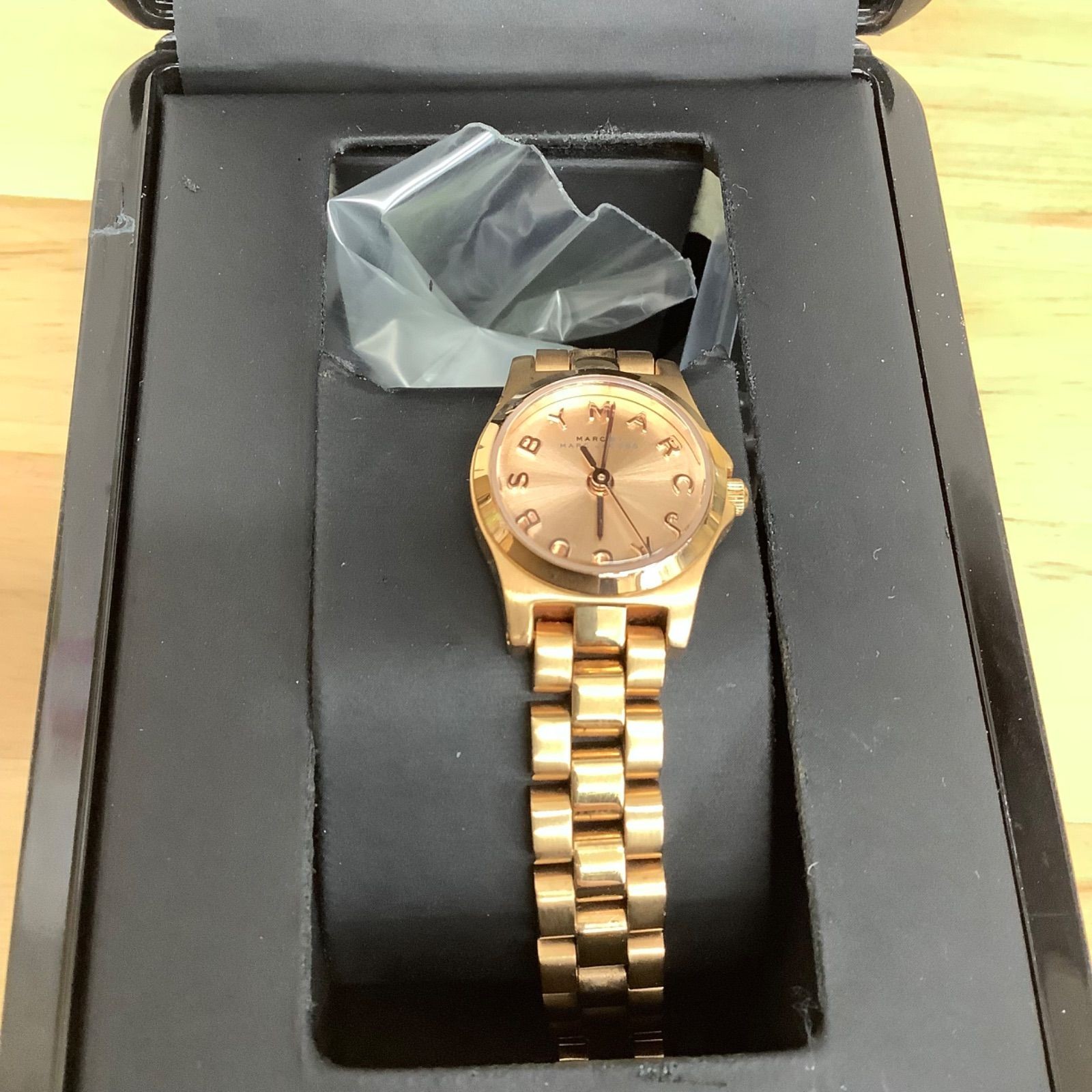 Mark by Marc Jacobs Watch Pink Gold Management Number SA875