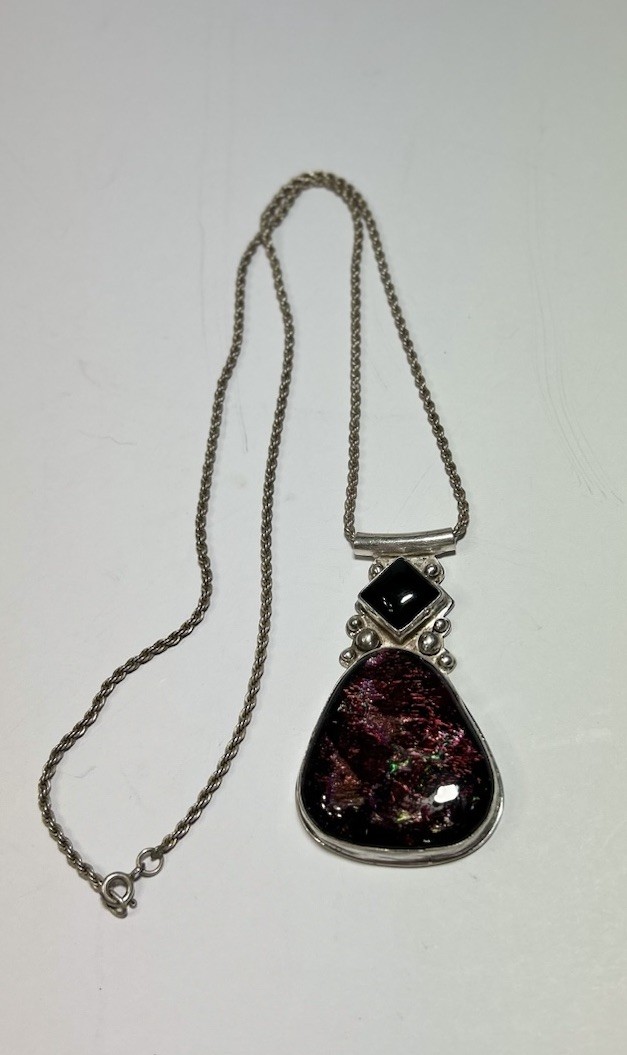 Eudialyte Gemstone Pendant Necklace 23.5in Vintage Silver Navajo Signed JJJ 925