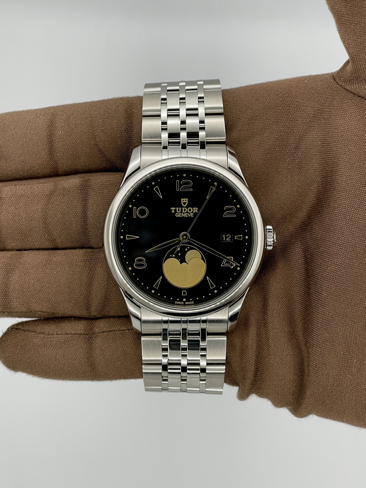 Tudor 1926 Luna 39mm Black Dial Steel M91560-0003 Unworn Box Card