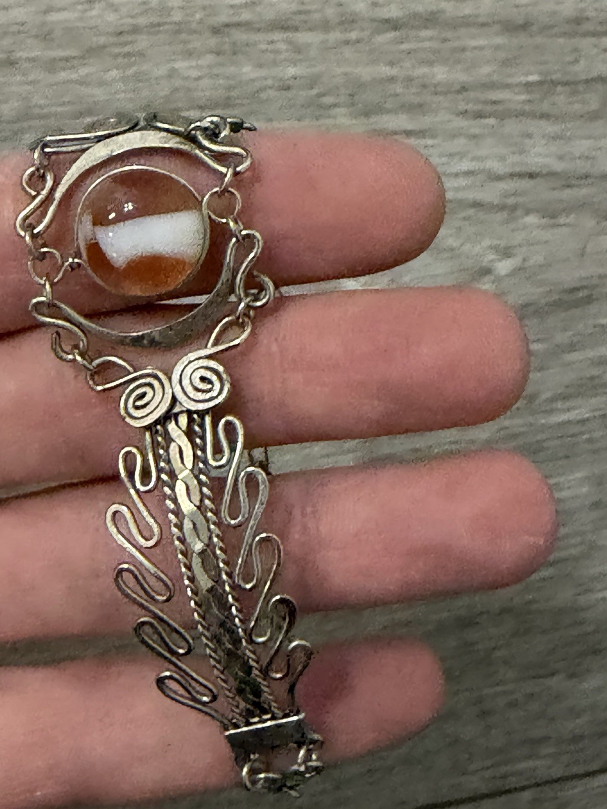 Silver Tone Wire Wrap Cable Chain Bracelet Round Brown & White Stone, 7in