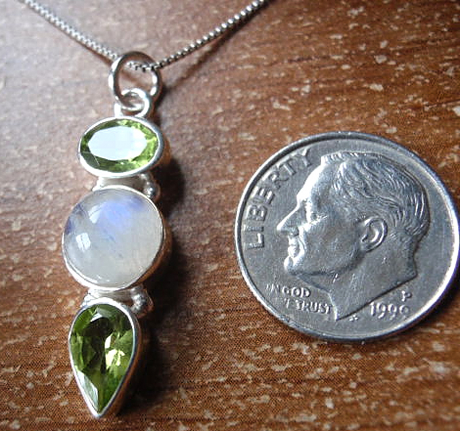 Moonstone and Peridot Triple Gem 925 Sterling Silver Pendant Corona Sun Jewelry