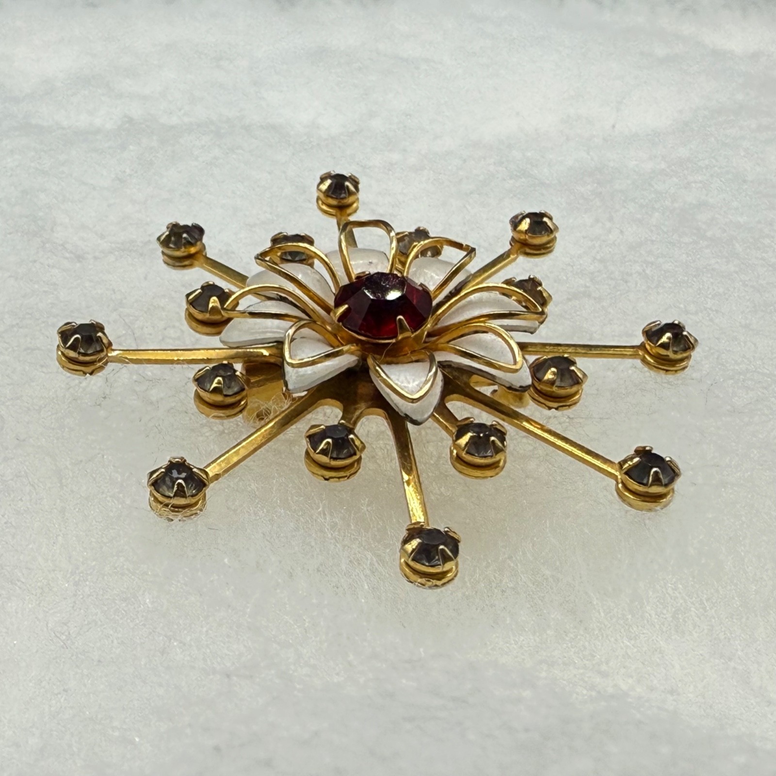 Vintage Gold Tone Rhinestone Starburst Flower Brooch Pendant Mid Century Atomic
