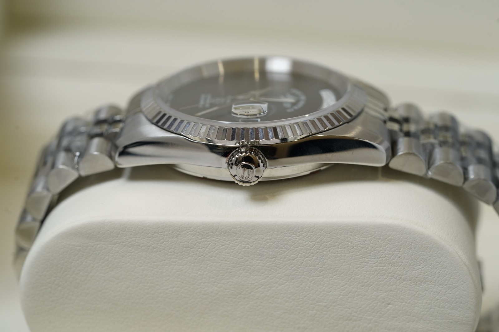West End Sowar Prima Automatic 37mm Onyx Dial Swiss Made Day-Date 25 Jewels
