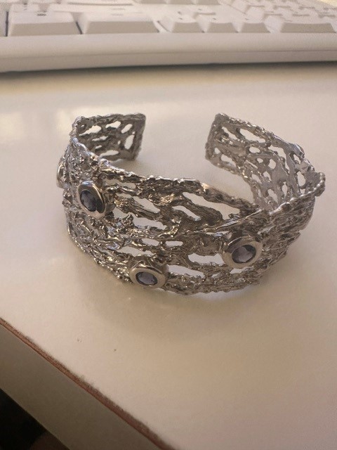Brutalist Silver Wide Woven Design Cuff with Amethysts, Excellent Condition