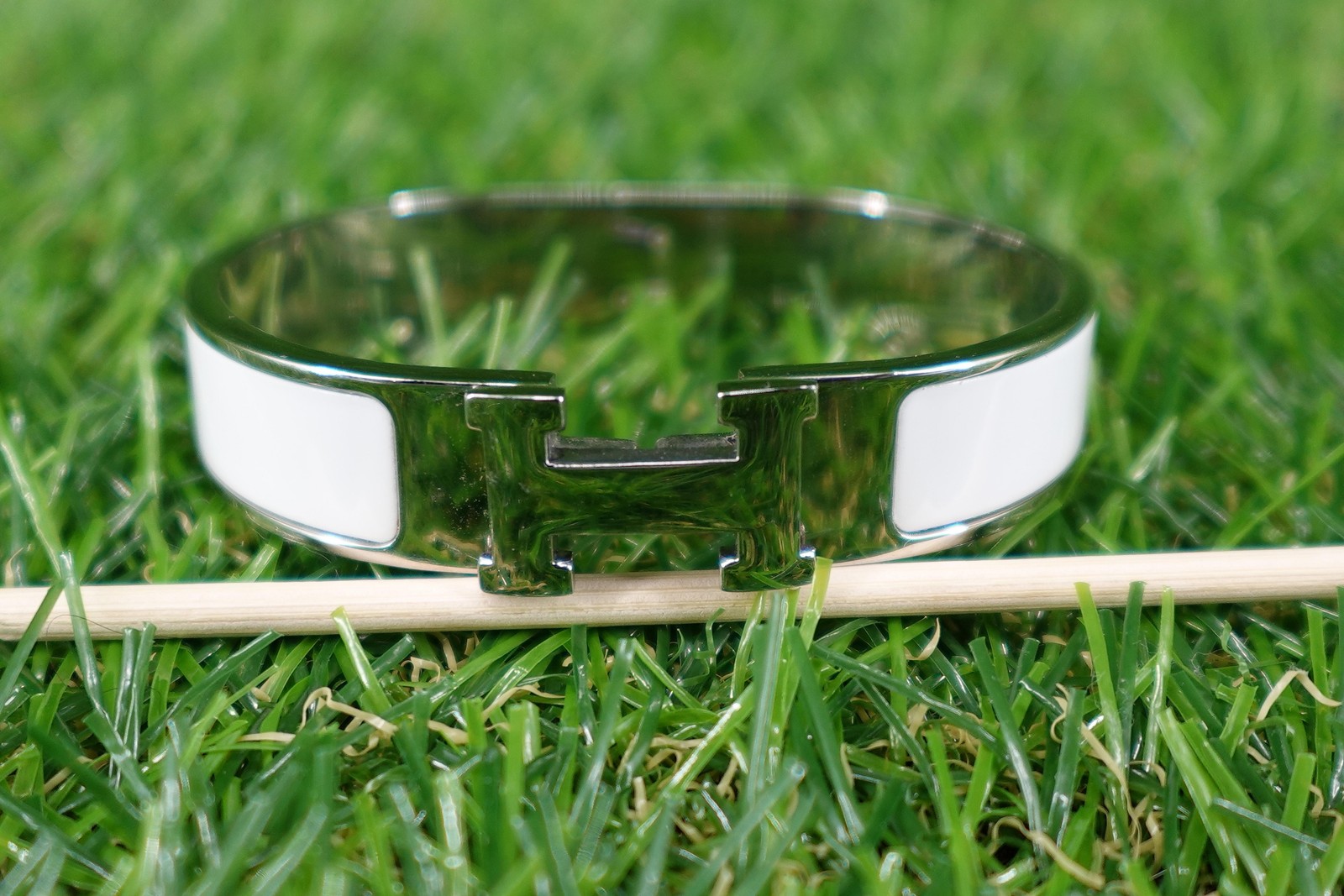 Hermes Clic Clac H Bracelet Palladium White GM Med/Large Enamel Bangle