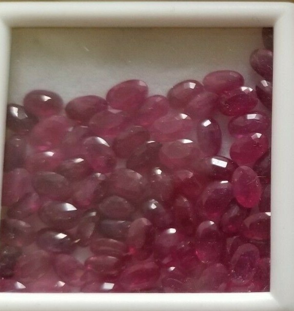 Sapphire Oval Shape Diffused 0.35 carats 5mm x 3mm Certificate Natural