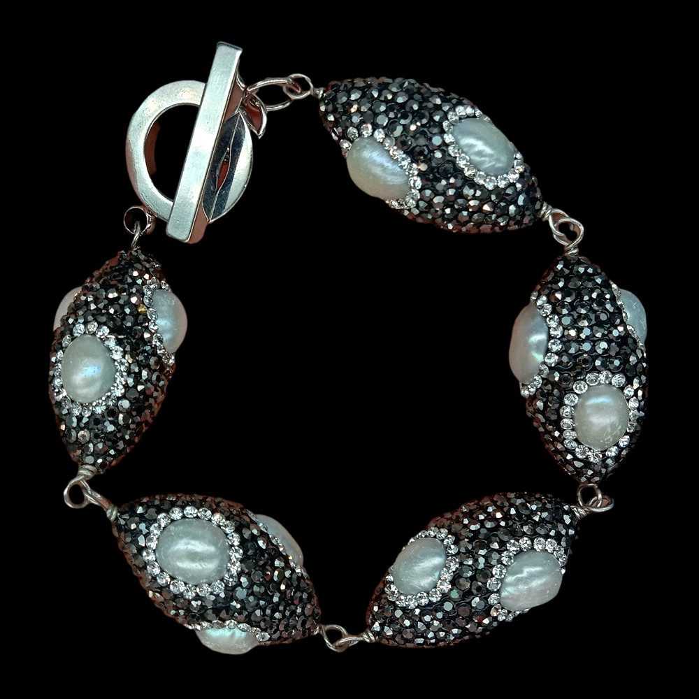 8.5″ Freshwater Cultured White Pearl Black Rhinestone Pave Olive shape Bracelet