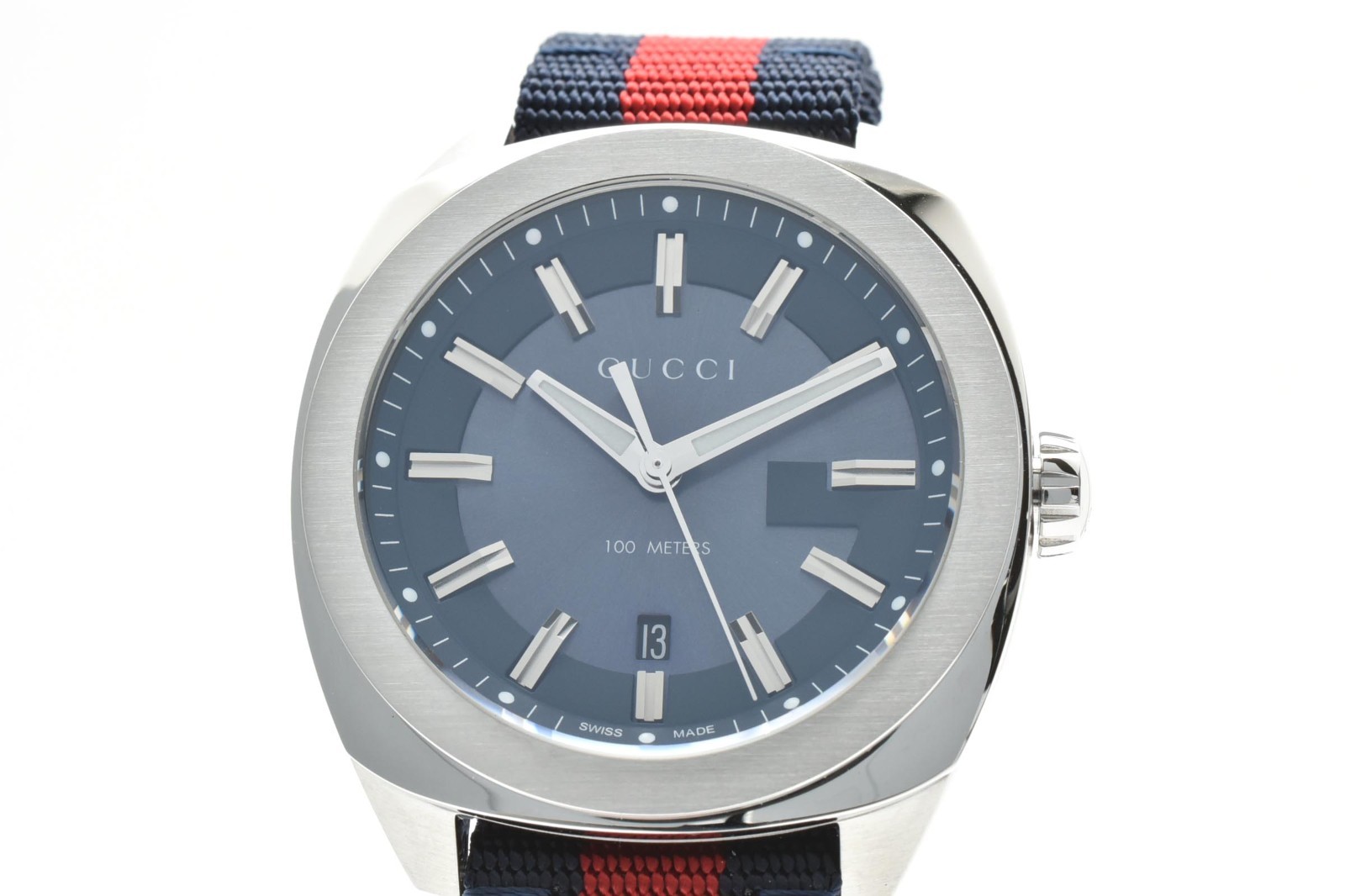 GUCCI 142.3 GG2570 Quartz Men’s Watch Navy Dial 40mm Steel Date Swiss Made Box