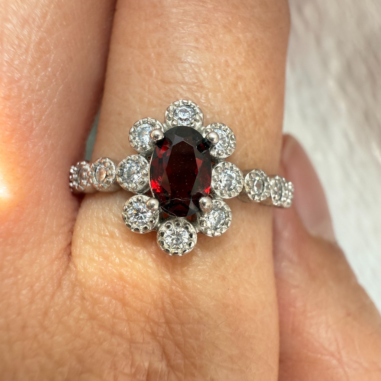 925 Sterling Silver Ring 6x4mm Natural Rhodolite Garnet Gemstone Zircon Red Gift