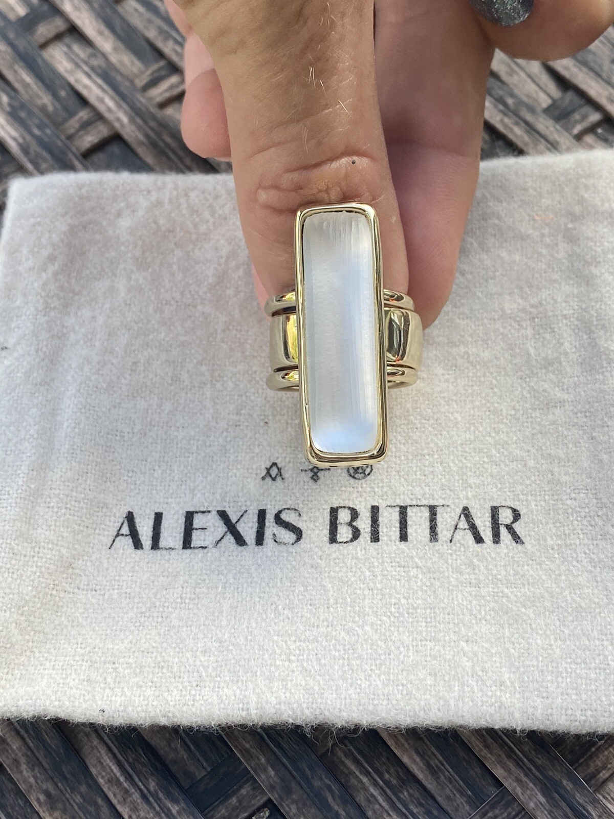 100% Authentic Alexis Bittar Elongated Silver Lucite Double Band Ring Size 7ish