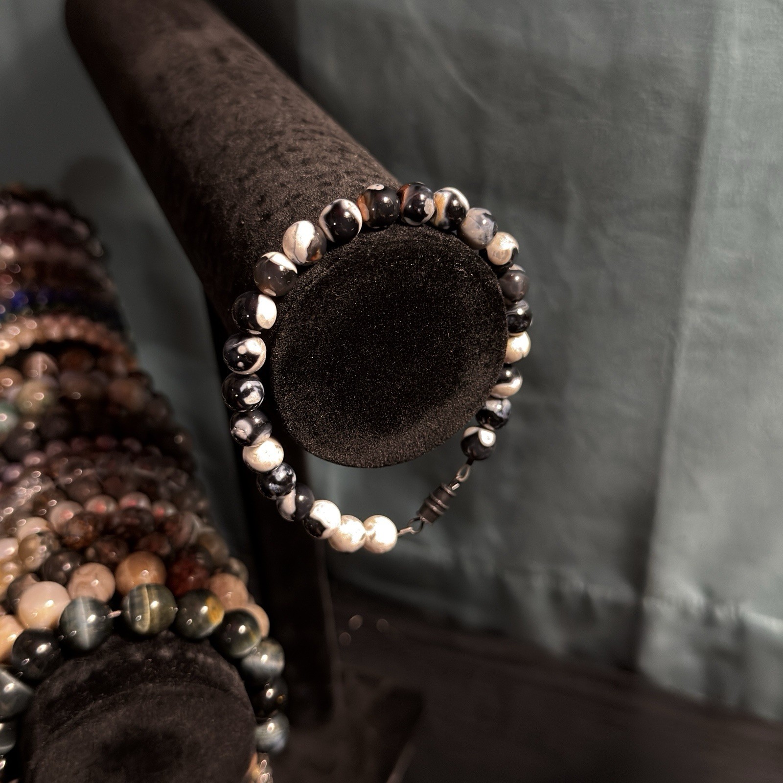 Black Flower Agate Natural Gemstone Bead Bracelet | Smooth Round 8mm