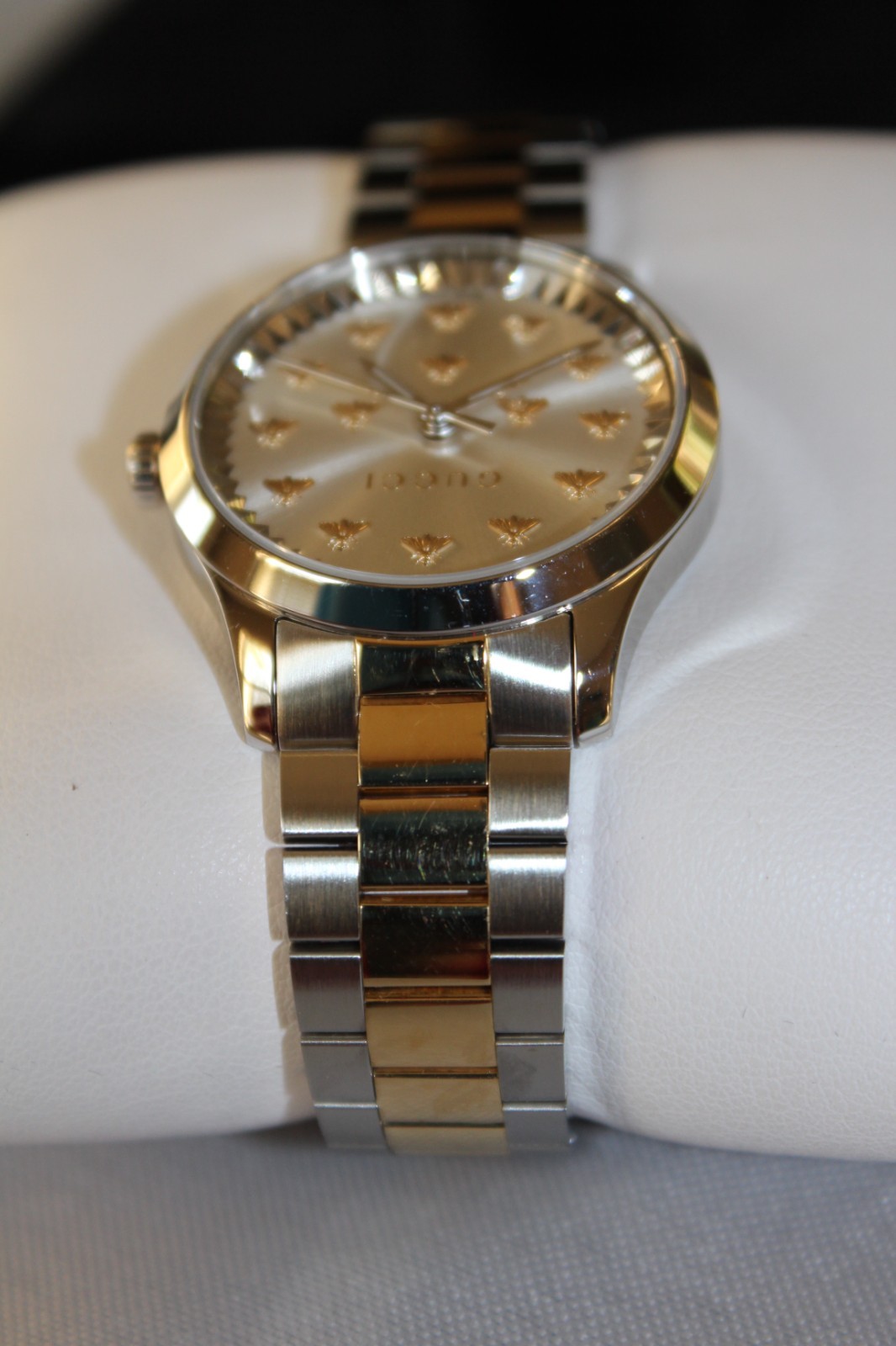 Gucci G-Timeless 18K Yellow Gold / SS 32mm Ladies Watch Multi-Bee MSRP: $6450