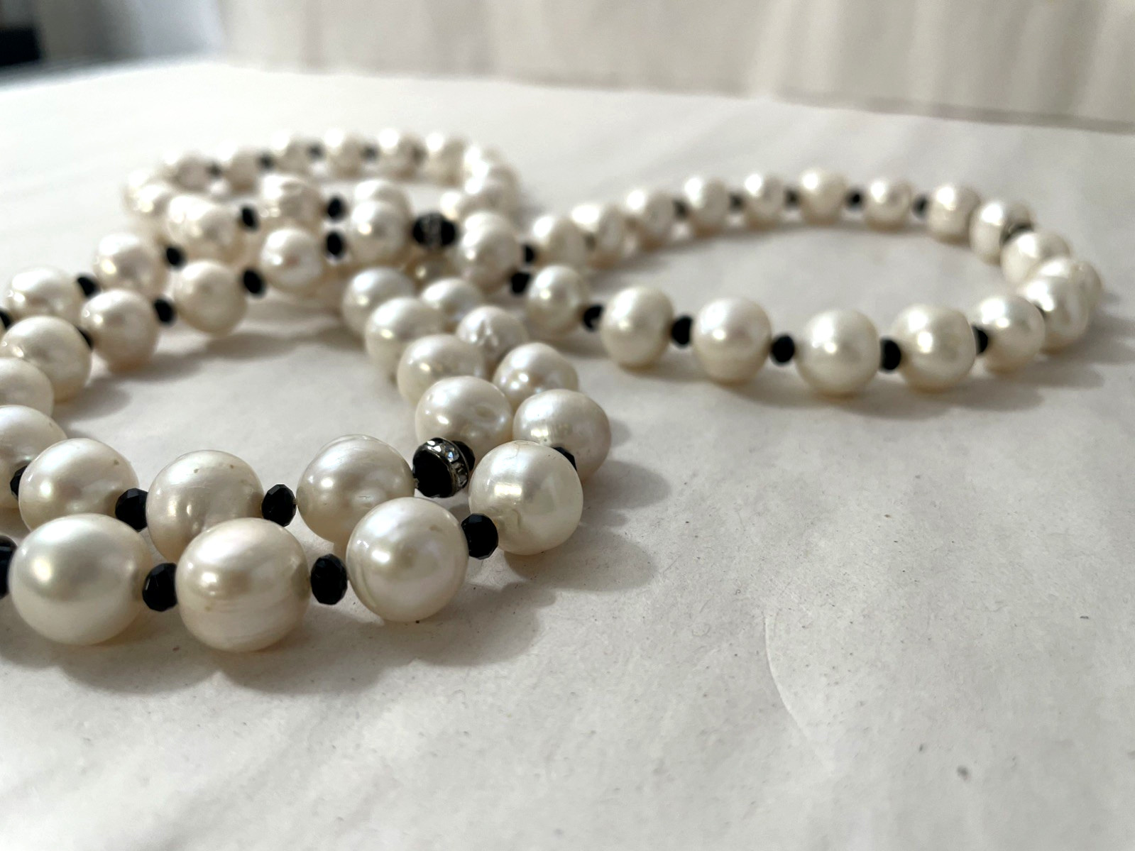 Long 36″ Freshwater Pearl Necklace Black Spacer Beads Statement Strand 132g