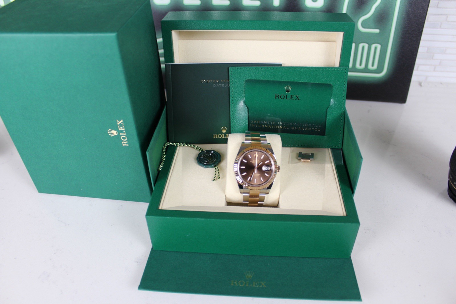 Rolex Datejust 41mm 126331 2025 Complete Set Chocolate Brown Dial Oyster.