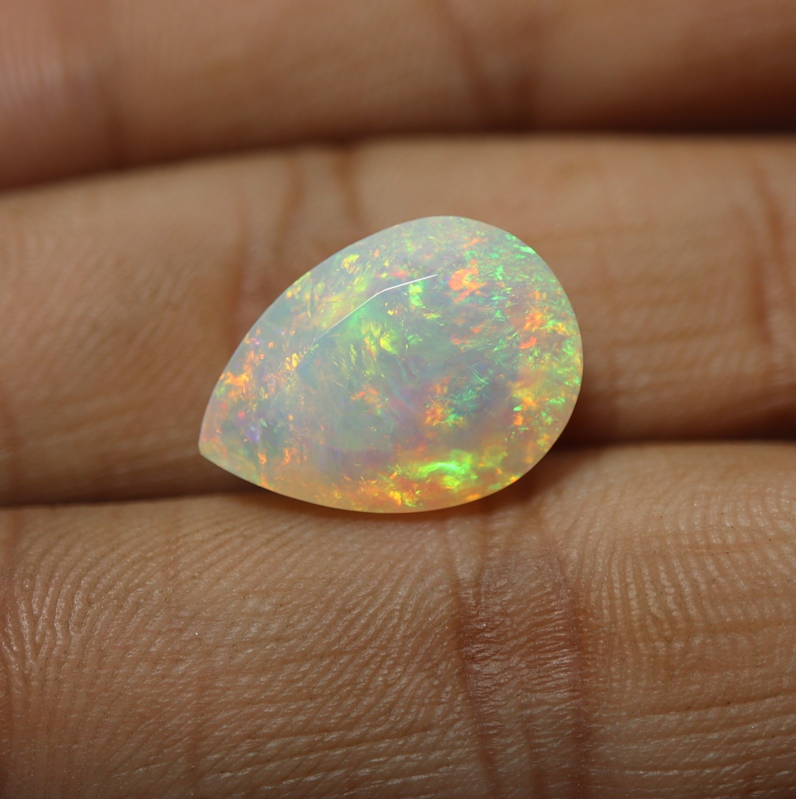 5.3Cts Real AAA Ethiopian Opal Green Red Fire Faceted Pear Gemstone 15.8×11.4MM