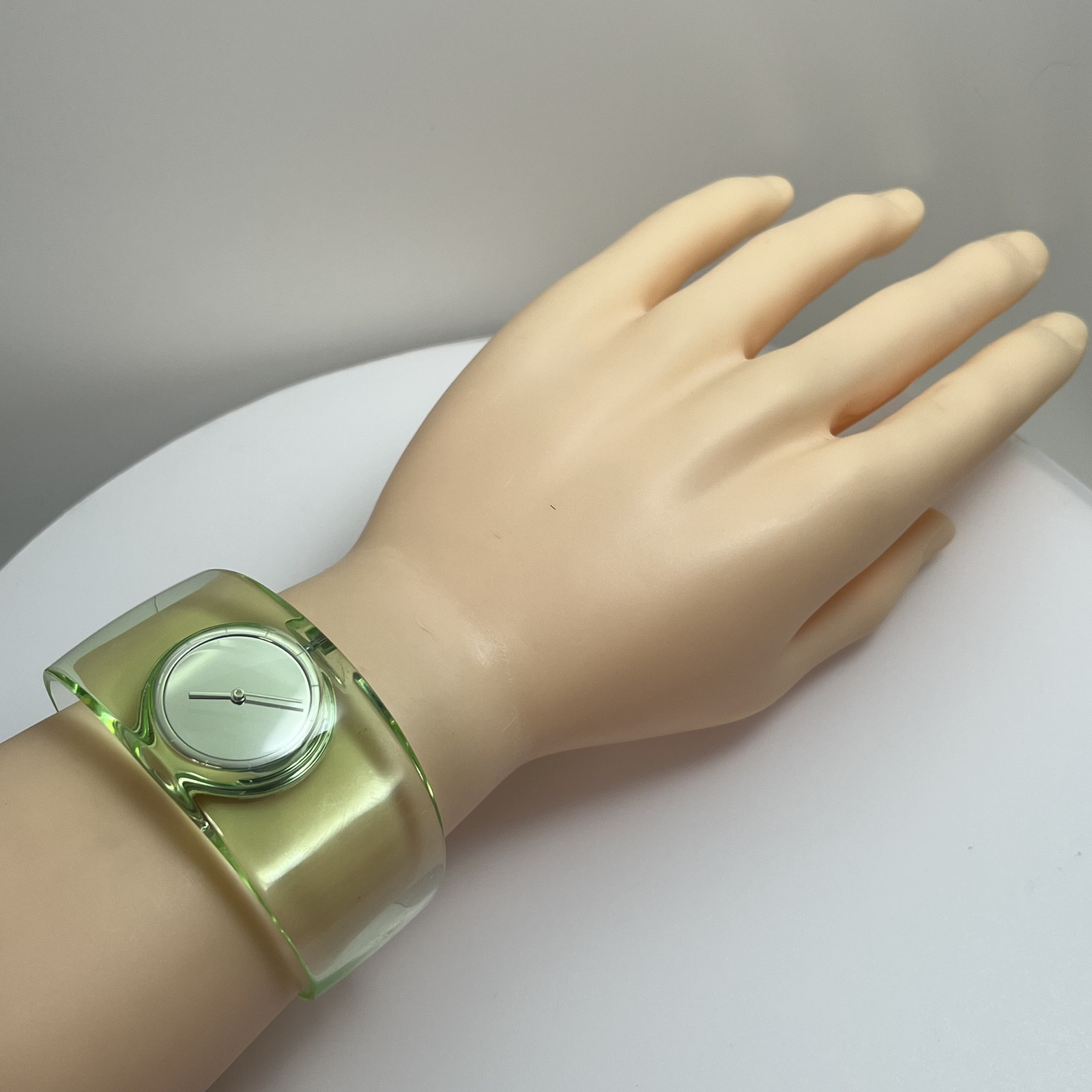 Seiko Issey Miyake O NY0W001 Tokujin Yoshioka Qz Light Green Bungle Case #B779