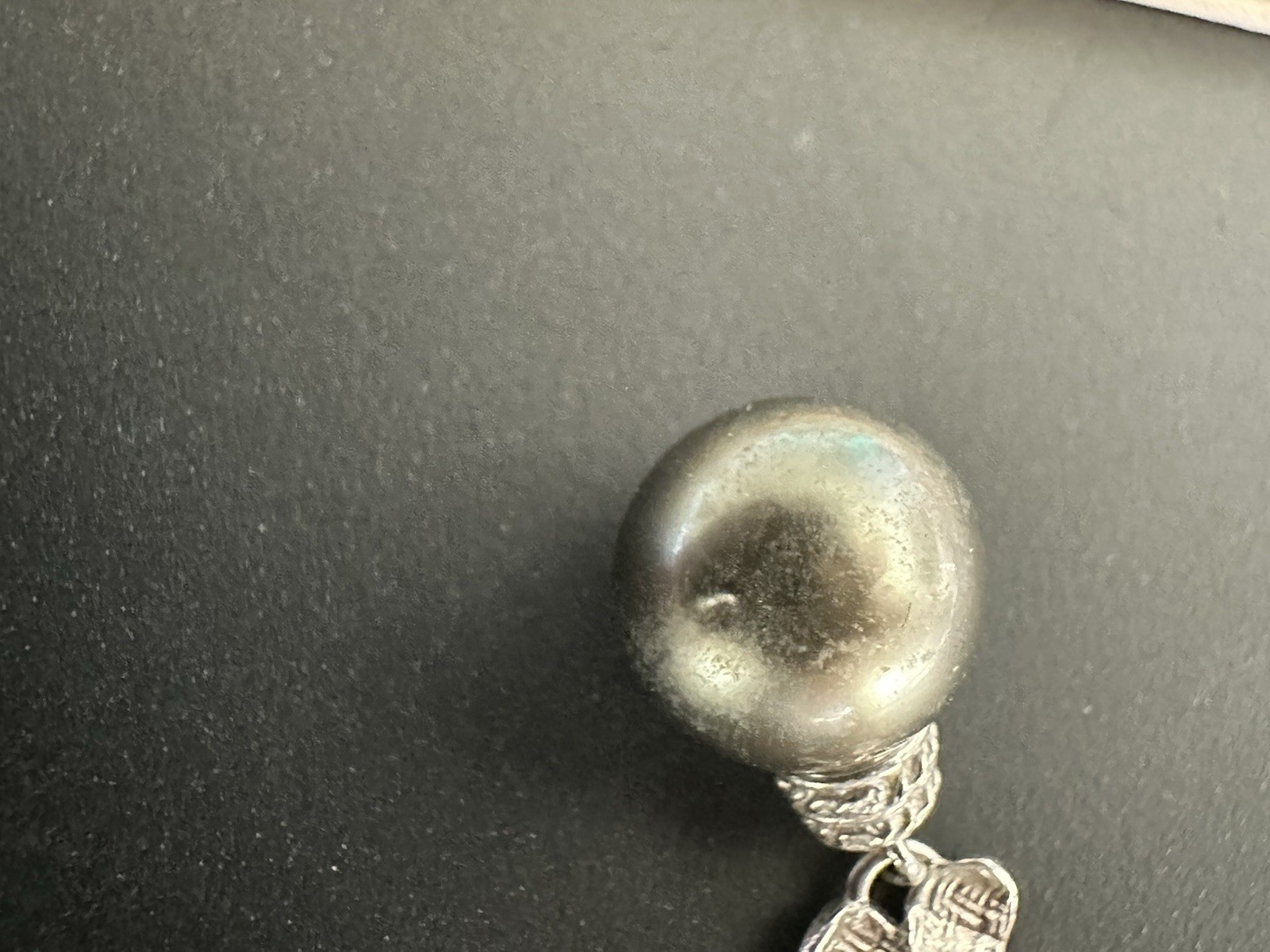 14K white gold plumeria 9mm Tahitian black pearl pendant 1.95g