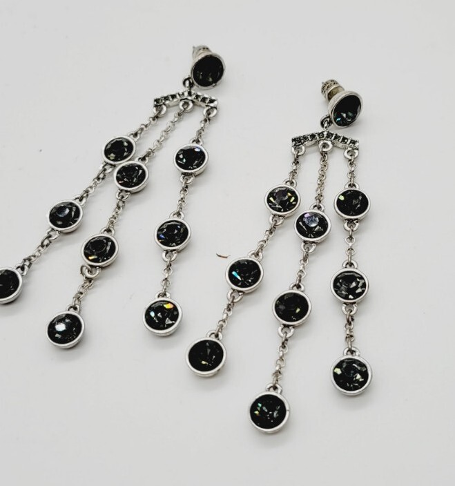 KENNETH COLE New York Silver tone Chandelier Drop Earrings 3.75 in Dangle