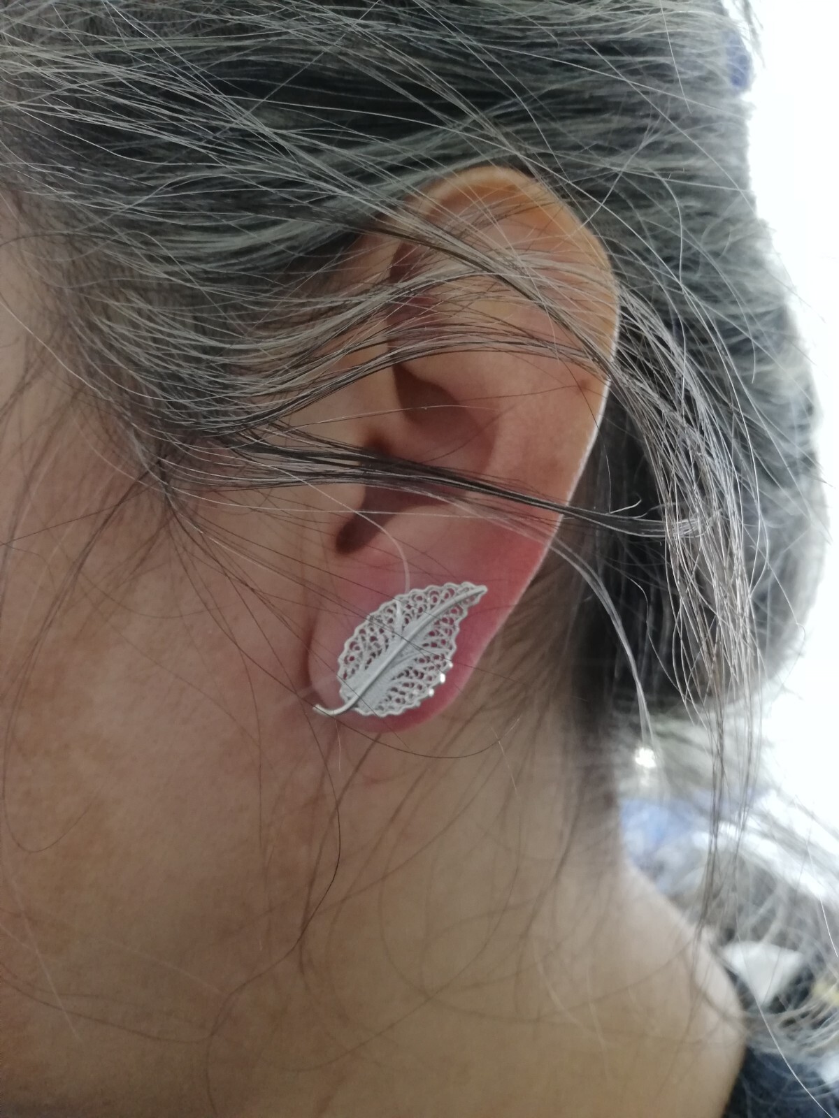 Jara Women’s .970 Solid Silver Filigree Leaf Earrings New.